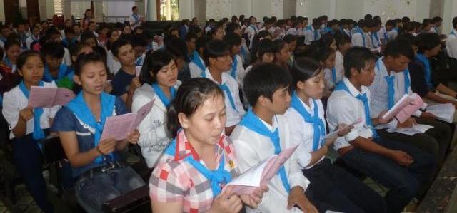 Giới trẻ giáo xứ Quảng Ngãi mừng lễ Các Thánh Tử Đạo Việt Nam