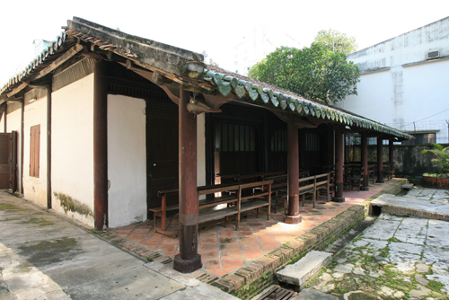 Trùng tu ngôi nhà cổ nhất Sài Gòn