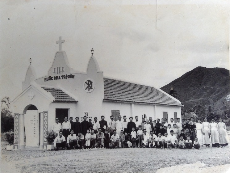 Xây dựng Nhà thờ Xuân Quang năm 1961
