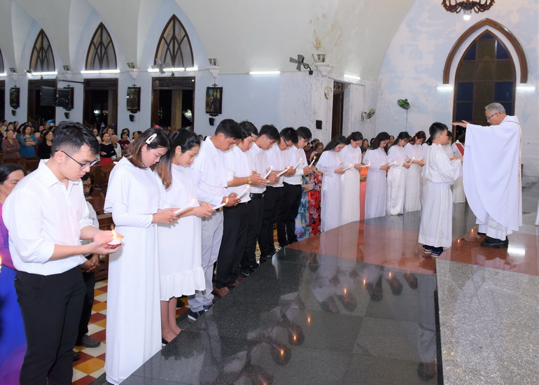 Thánh Lễ Rửa tội & Thêm Sức cho Dự tòng khóa 2 năm 2019 giáo xứ Tuy Hòa