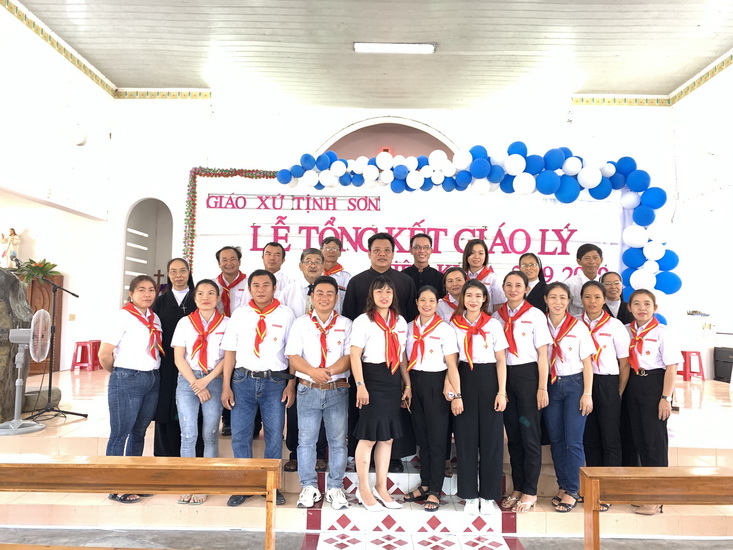 Giáo xứ Tịnh Sơn bế giảng Giáo lý niên khóa 2019-2020
