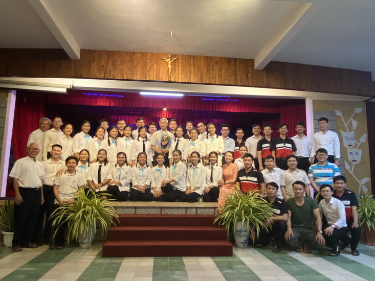 Chủng viện Qui Nhơn tổ chức đêm văn nghệ về Lòng Hiếu Thảo - Nghĩa Thầy Trò