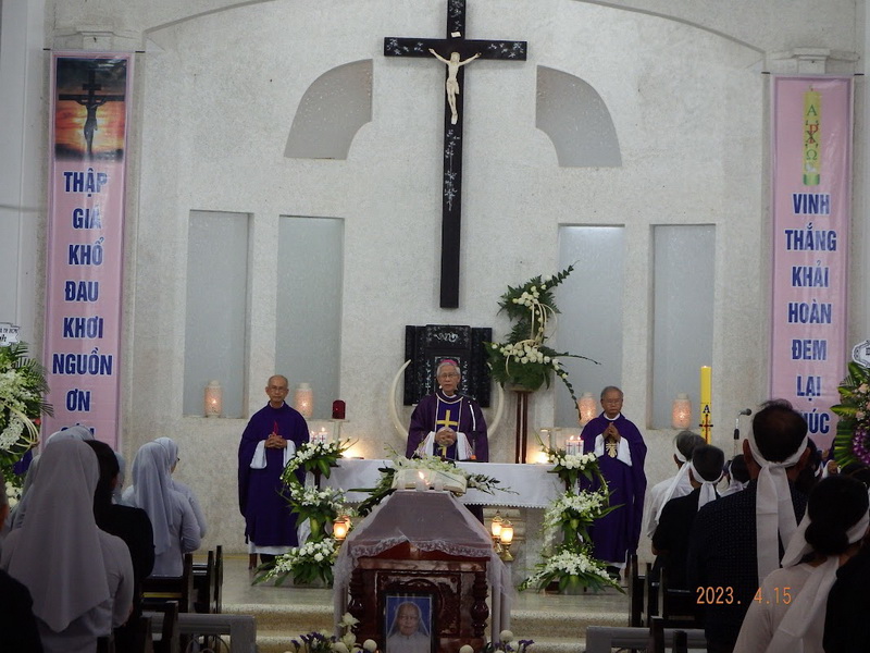 Bài giảng Lễ An táng Nữ tu Maria - Dòng Phan Sinh Thừa Sai Đức Mẹ
